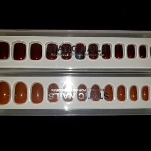 Static reusable pop-on manicure 💅